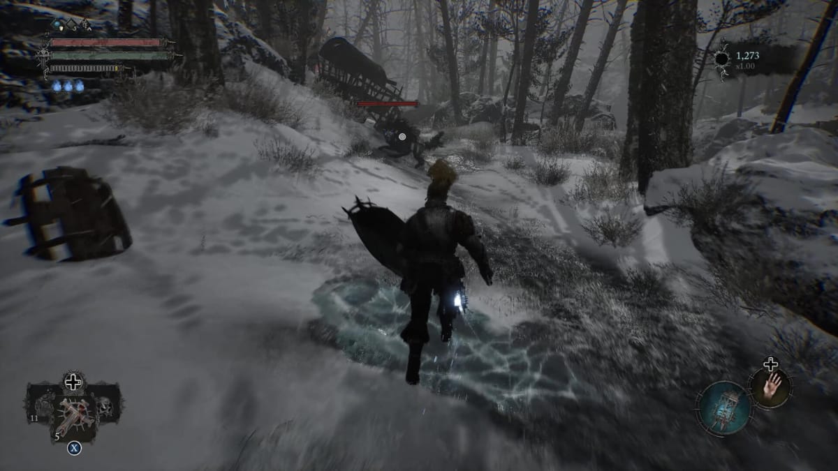The player circling an ice wolf enemy in Lords of the Fallen