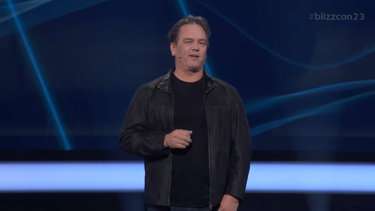 Phil Spencer on Stage at Blizzcon