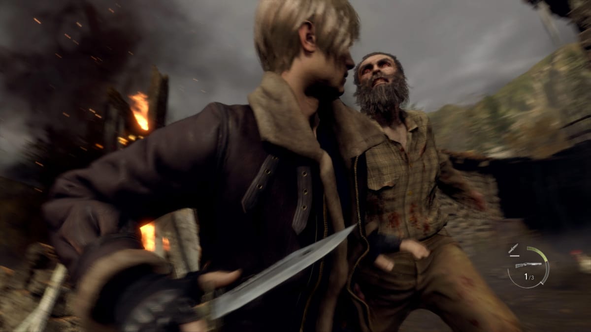 Leon fighting off a villager with a knife in Resident Evil 4