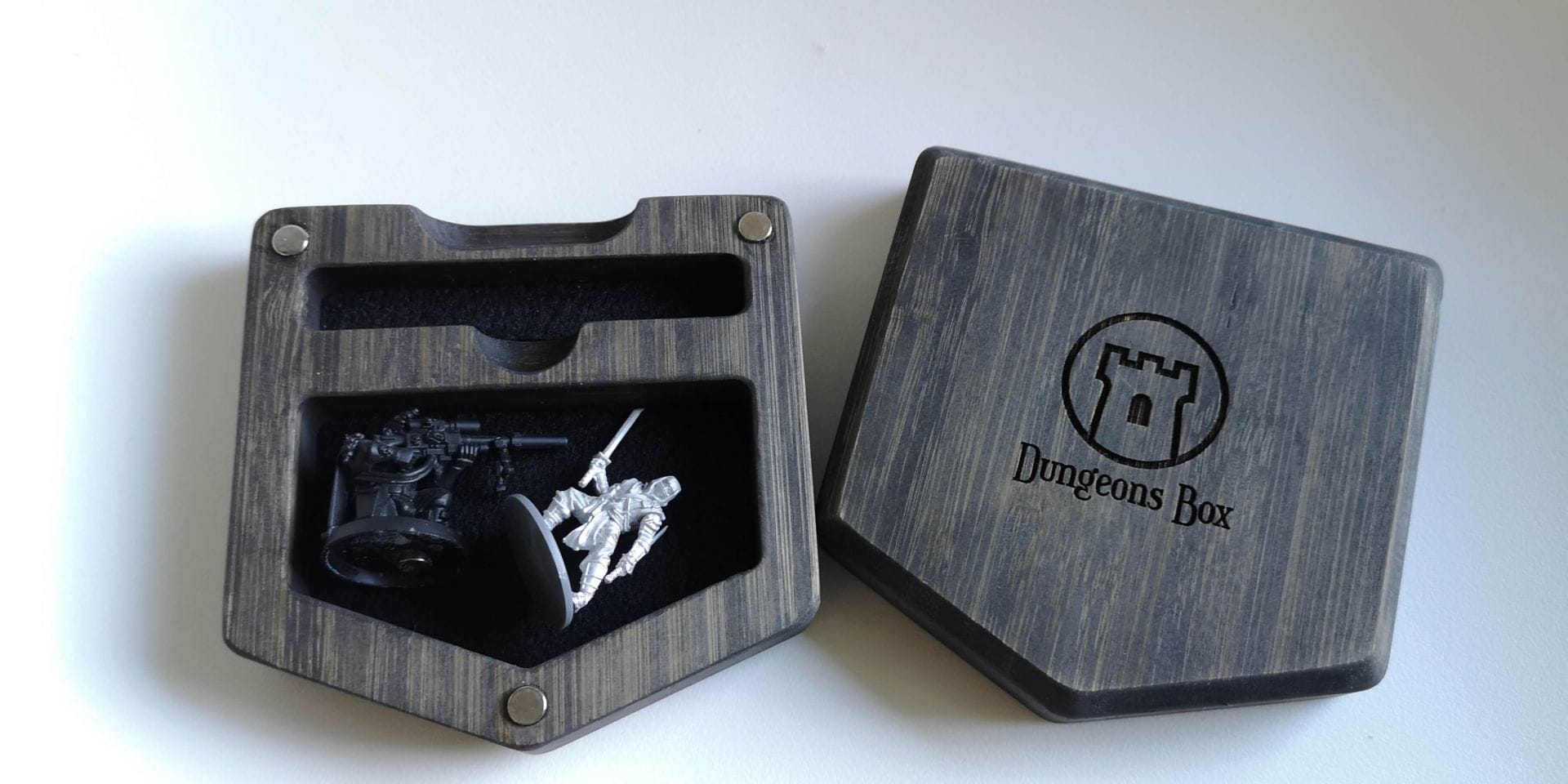 Dungeons Box Pocket