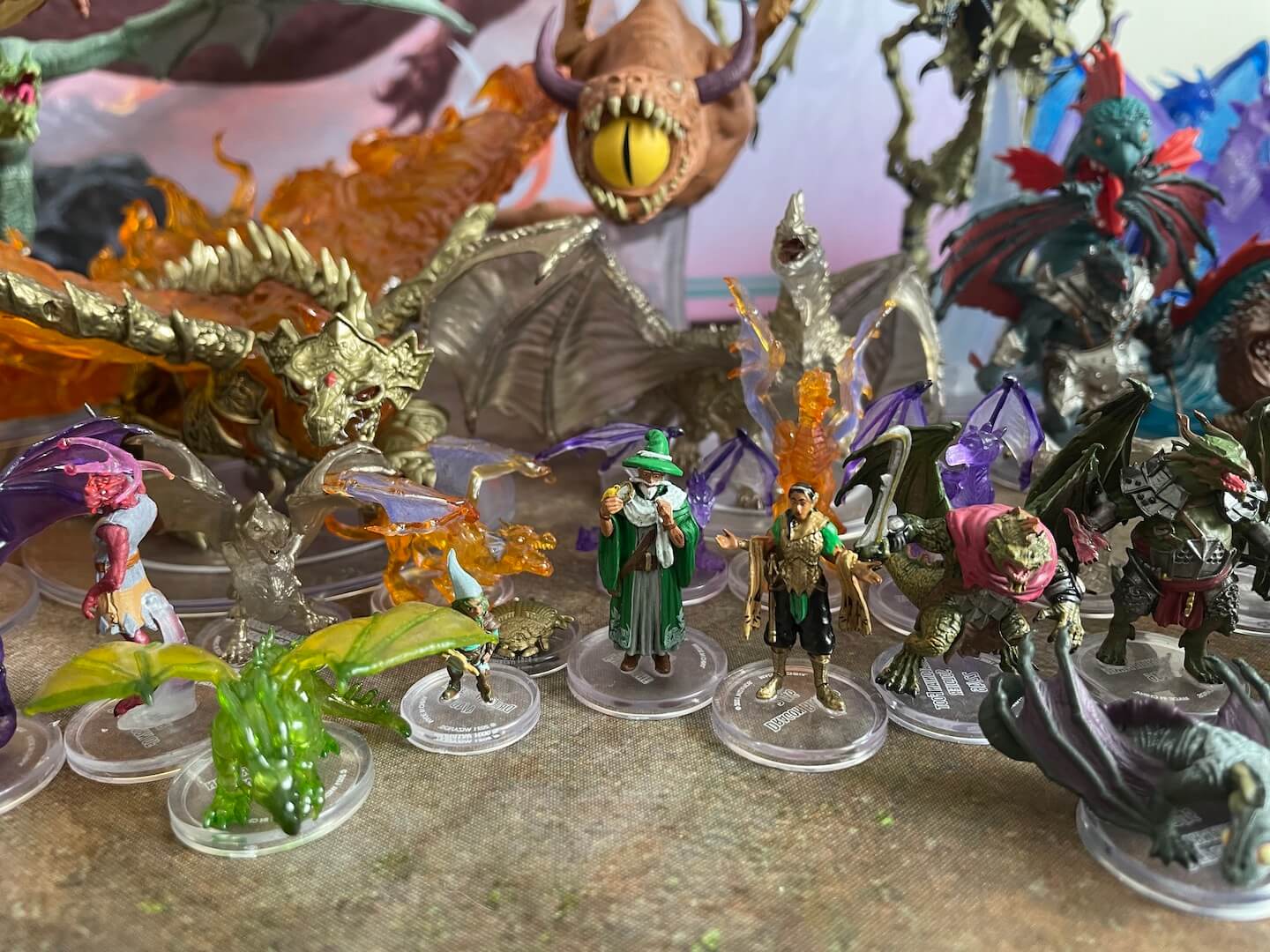 Fizban and the crew pose for a pic from the Fizban's Treasury of Dragons Collector's Box