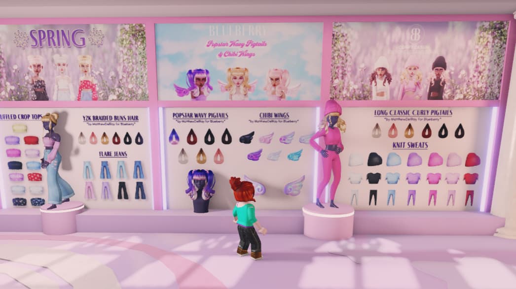Shopping in House of Blueberry in Roblox