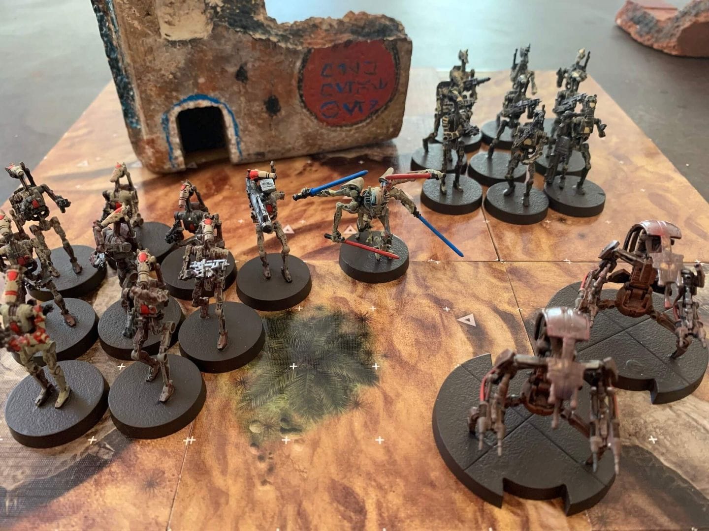 General Grievous leads an overwhelming number Separatist Battle Droids in Star Wars: Legion.