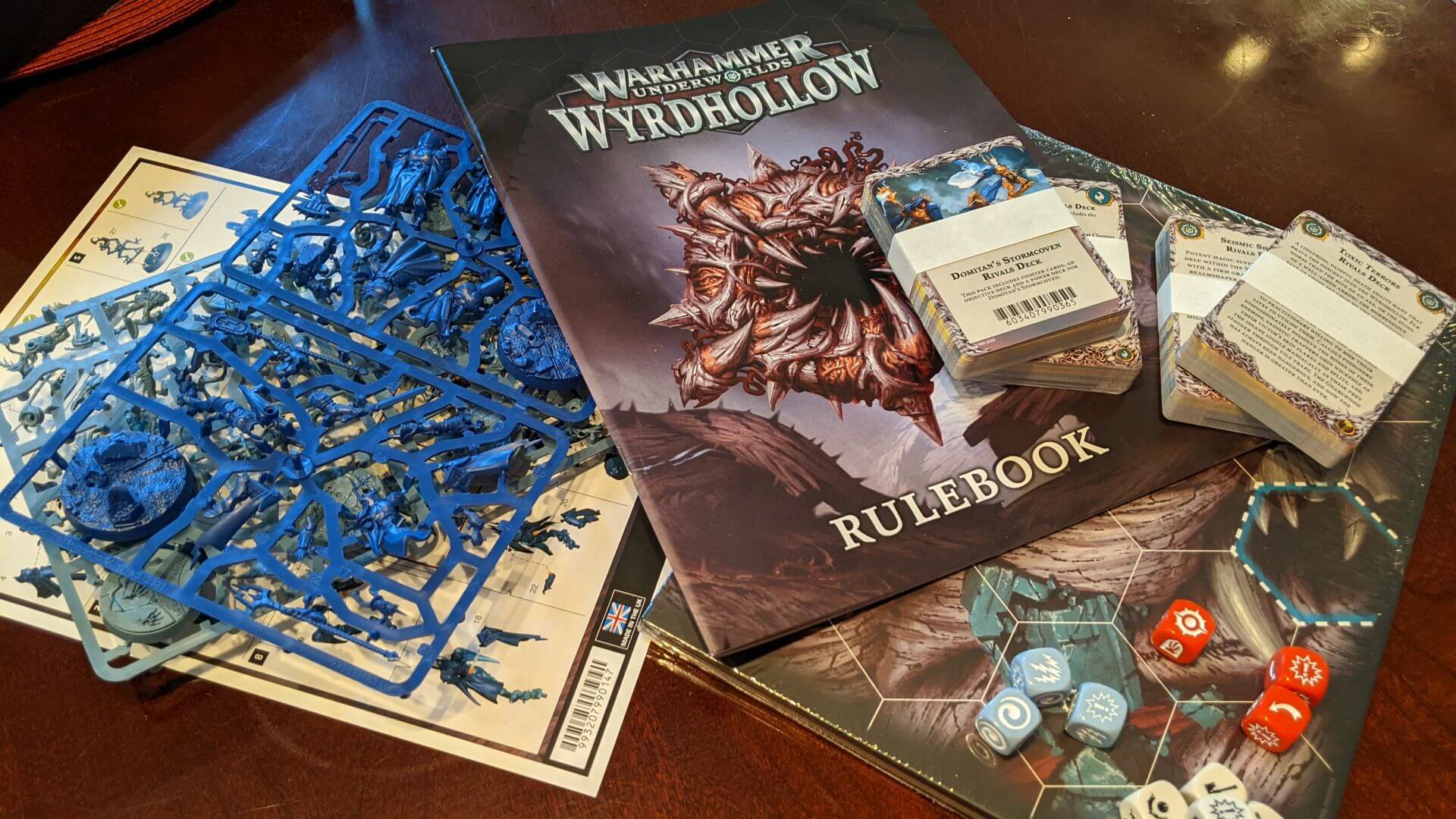 The unopened contents of the Warhammer Underworlds Wyrdhollow box
