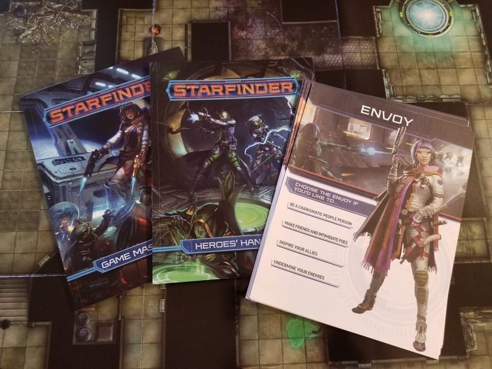 starfinder beginner box books
