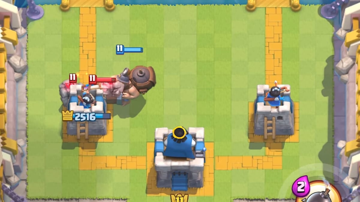A gameplay scene in Clash Royale