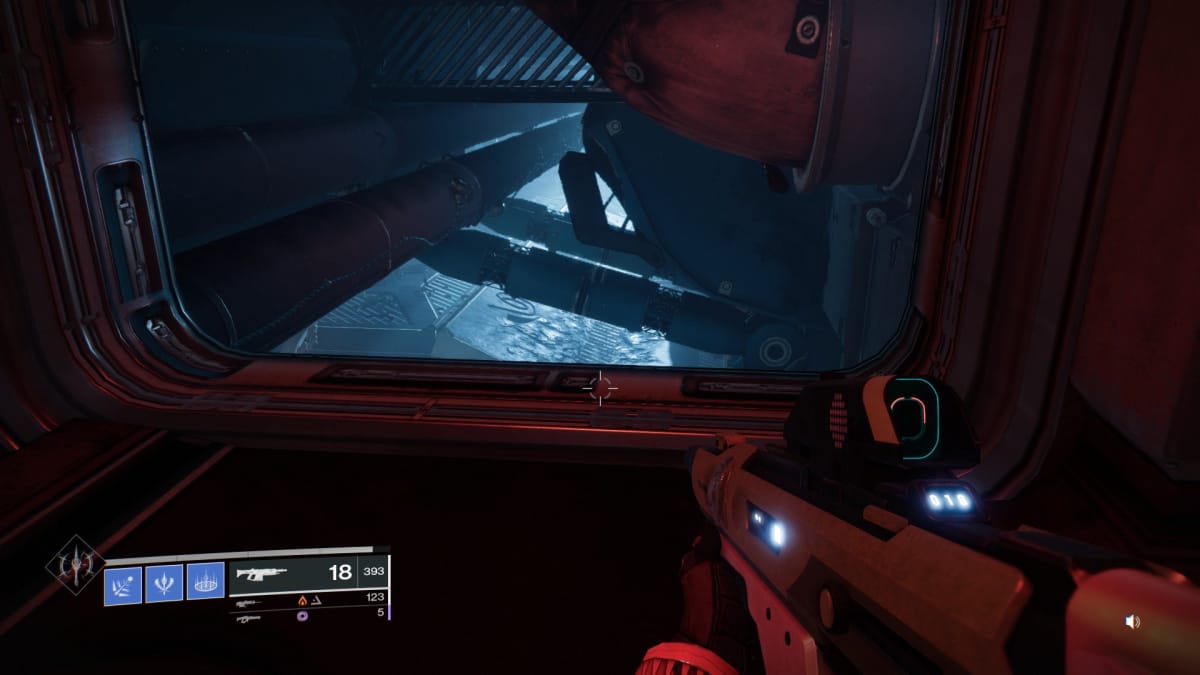 Inside the tunnels of an abandoned spaceship Presage Destiny 2