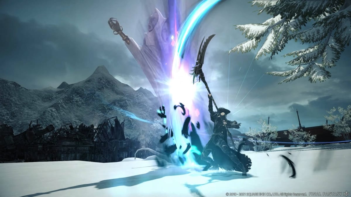 A Reaper attacking their enemy in Final Fantasy XIV: Endwalker
