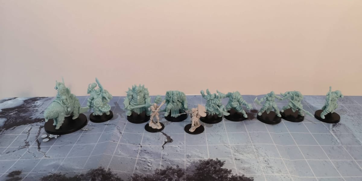 Epic Encounters Hall of the Orc King miniatures.