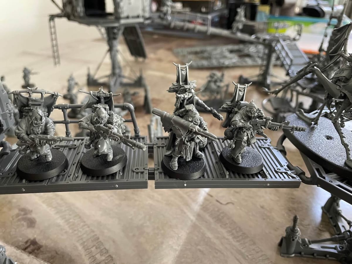 The Ash Waste Nomads are a new gang ready to strike in Necromunda Ash Wastes