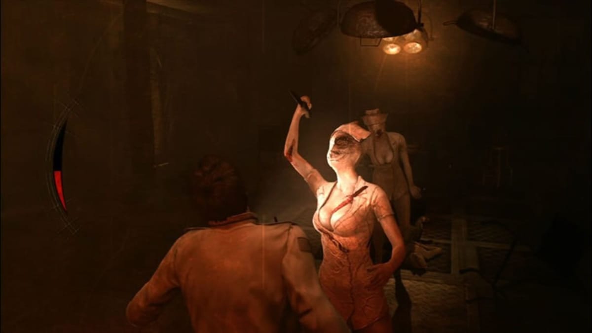 Silent Hill Transmission screenshot 2 showing off some Silent Hill horror action, with the protagonist fighting off some horrific creatures.