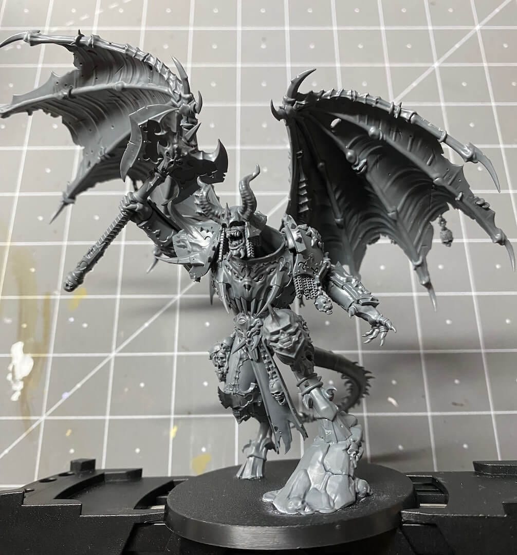 The Slaves to Darkness Daemon Prince, a huge beastly prince with wings and weaponry