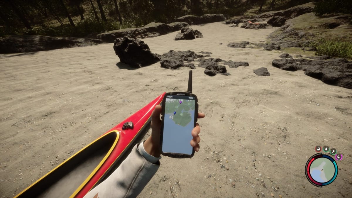 Segurando um GPS ao lado de uma canoa em filhos da floresta