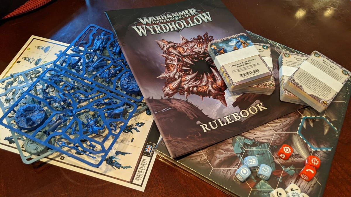 The unopened contents of the Warhammer Underworlds Wyrdhollow box
