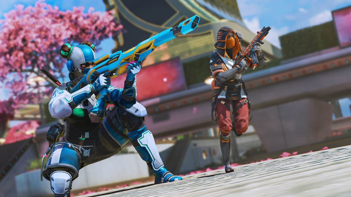 Two Legends, one of which is aiming a gun and the other of which is running, in Apex Legends