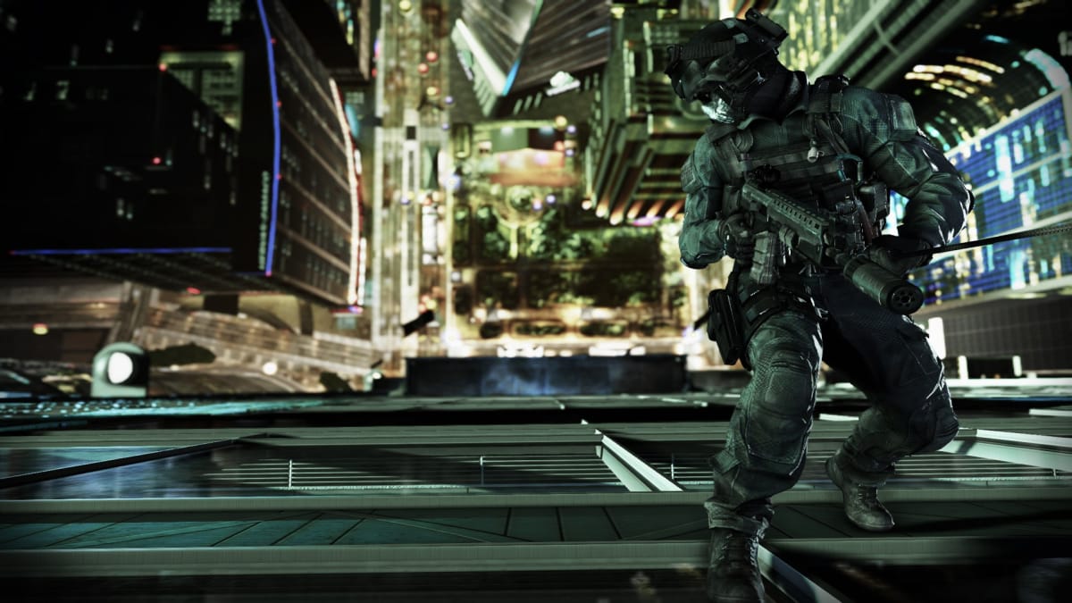 An in-engine screenshot of Call of Duty: Ghosts, showcasing a soldier rappelling down a very large skyscraper during the night.