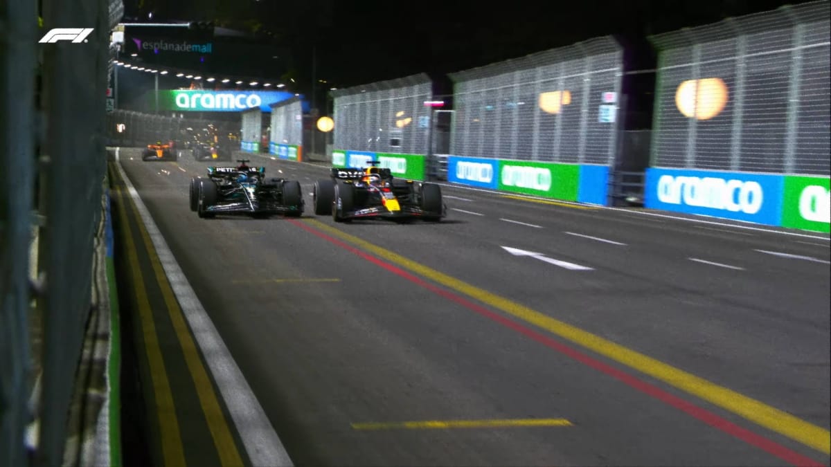 F1 24 Screenshot showing a race
