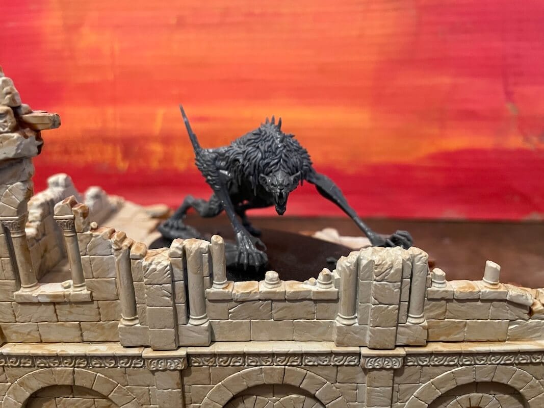 An image from our Flesh-eater Courts Army Set Review depicting the bestial Varghulf Courtier