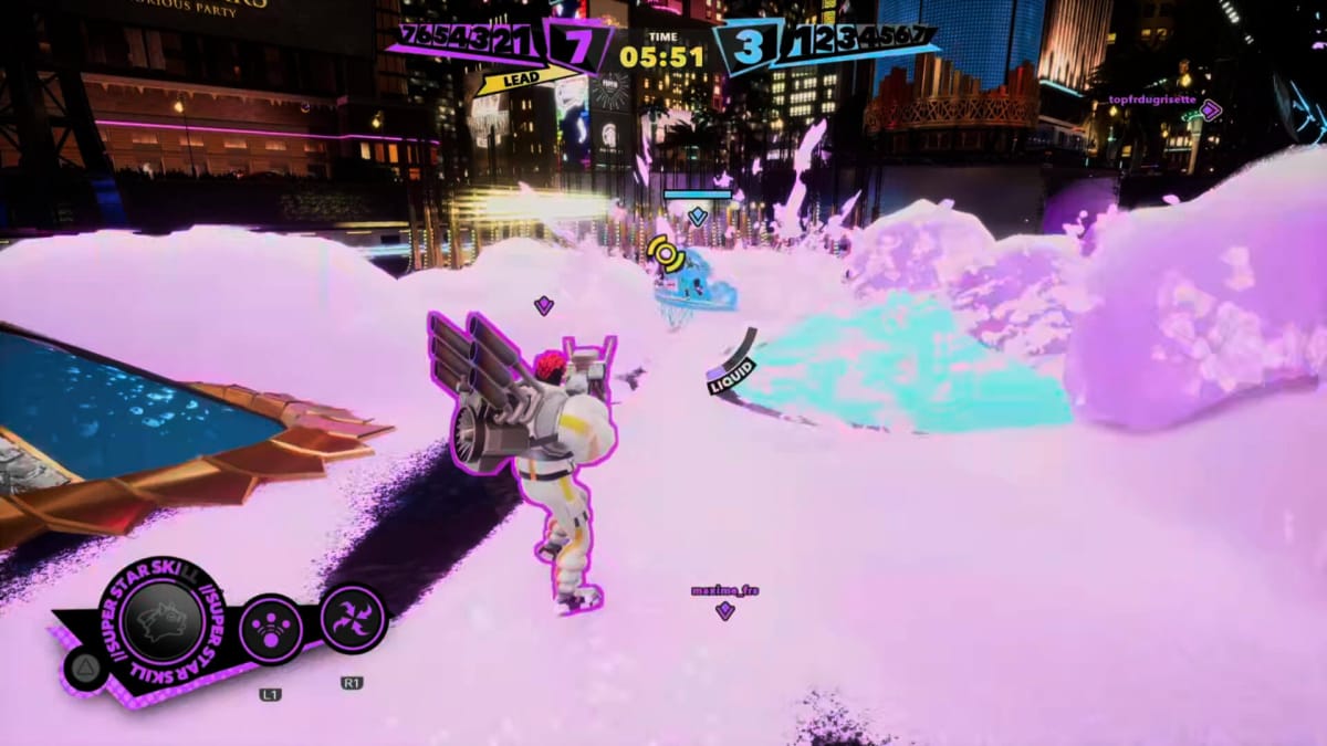 Jet Justice aiming his gun at enemies in a match of Foamstars
