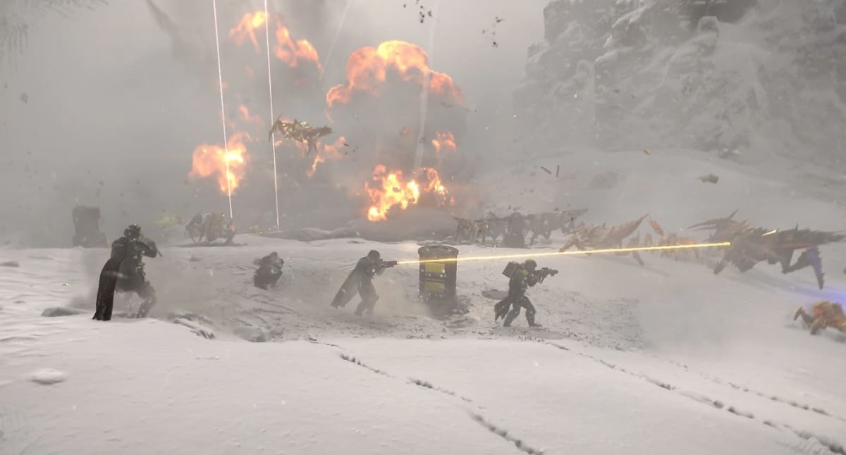 Helldivers fighting through snow in Helldivers 2