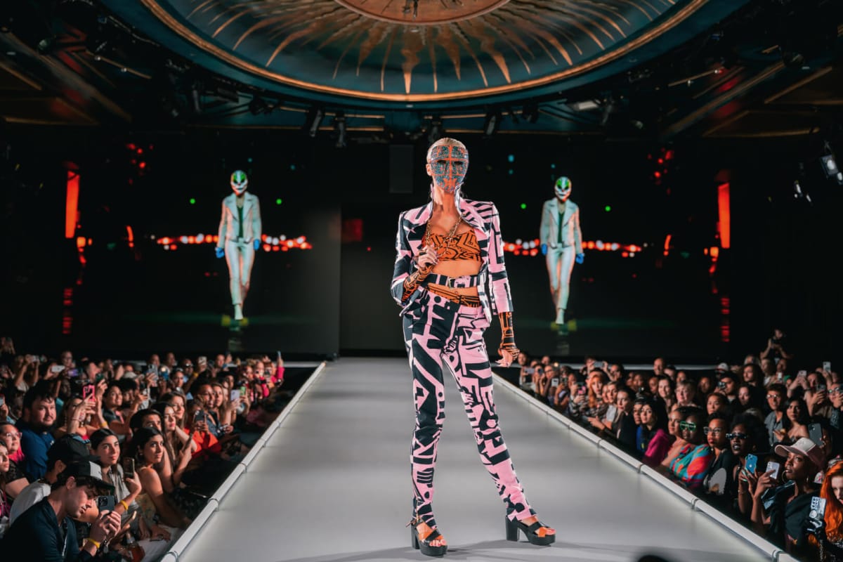 A model showing off Pearl-inspired fashion for Payday 3 at the New York Fashion Week event