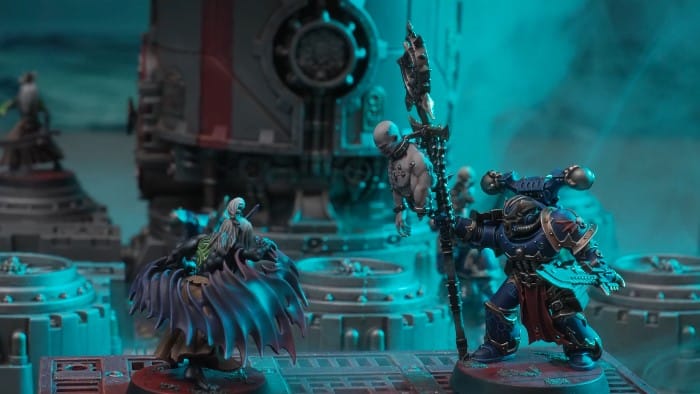 A screnshot of a Drukhari and Night Lord Space Marine from the Warhammer 40000 Kill Team Nightmare box