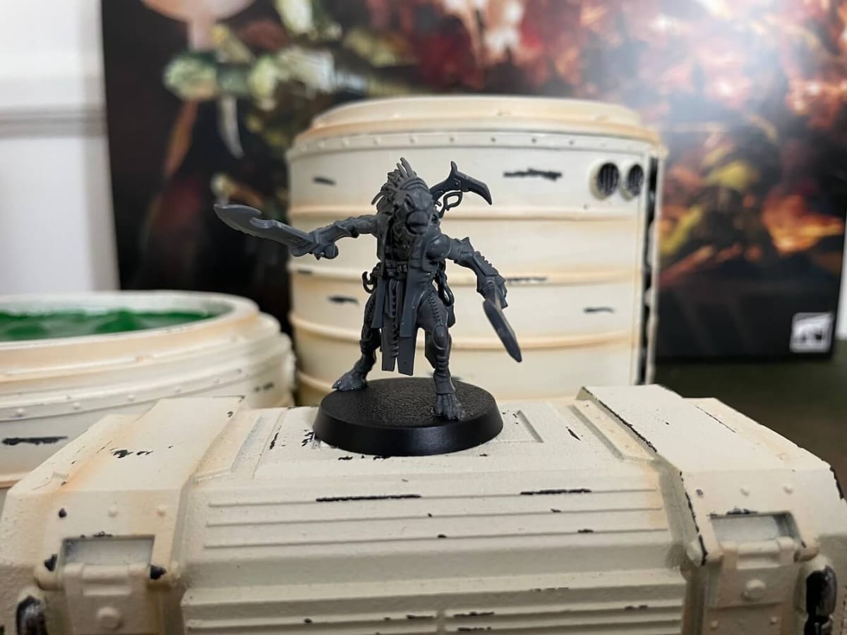 The Kroot Flesh Shaper from the Kroot Hunting Pack