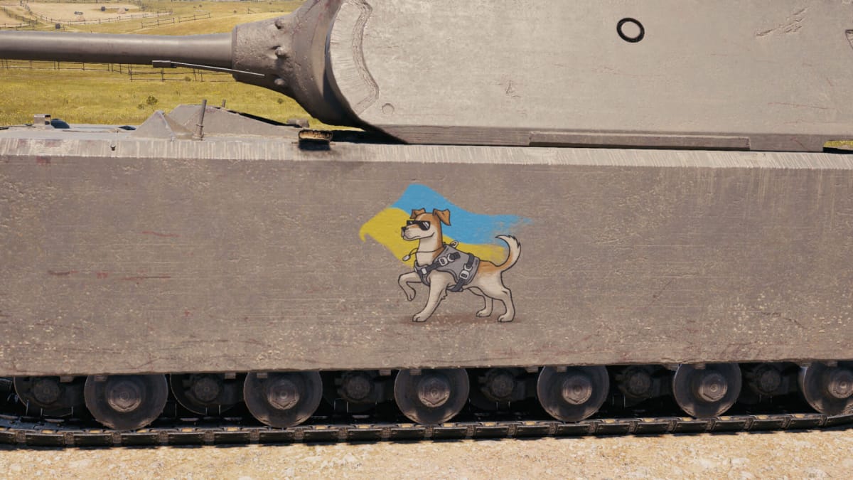 A World of Tanks tank with the Ukrainian mascot dog Patron on the side