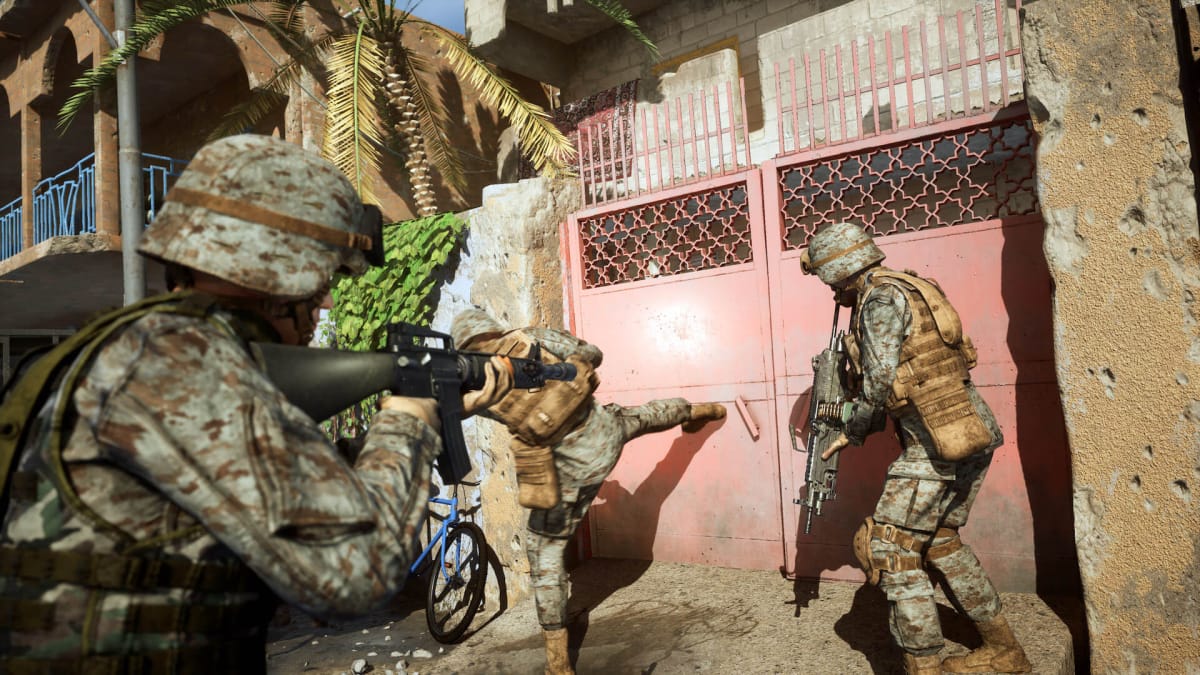 Marines kicking down a door in Six Days in Fallujah