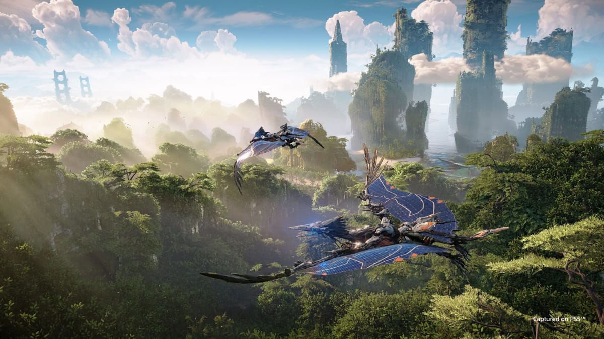 Two winged machines soaring through the air in Horizon Forbidden West