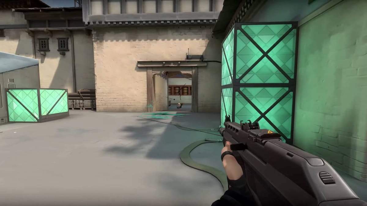 The player aiming a gun at an opponent in online game Valorant