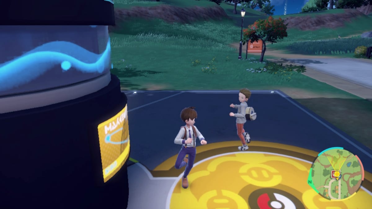 A Pokemon Scarlet and Violet protagonist spinning in multiplayer