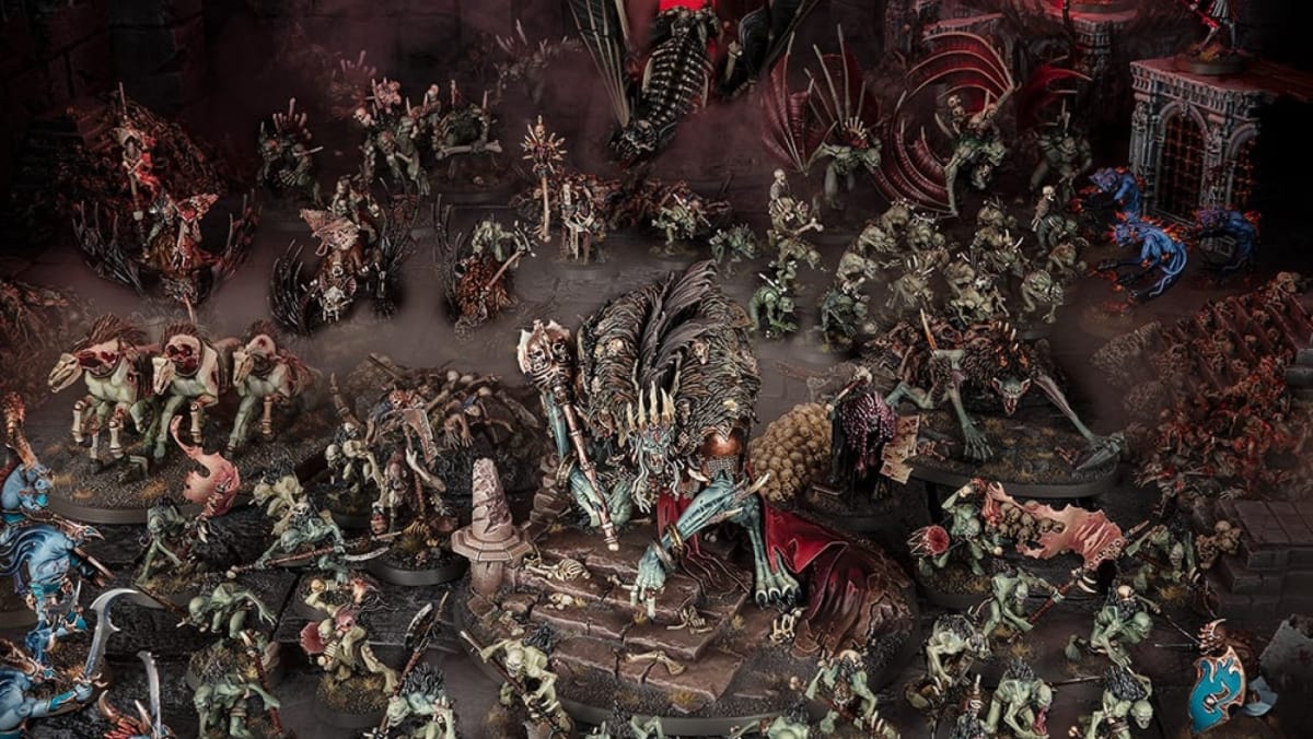 Featured screenshot of the Flesh-Eater Courts army, including the Ushoran: Mortarch of Delusion hero unit.