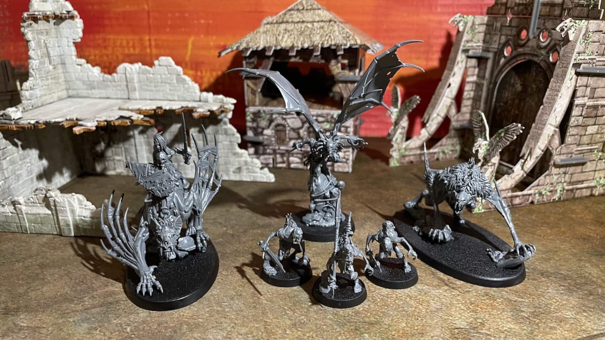 An image of some of the models included in the new Flesh-eater Courts Army Set Review