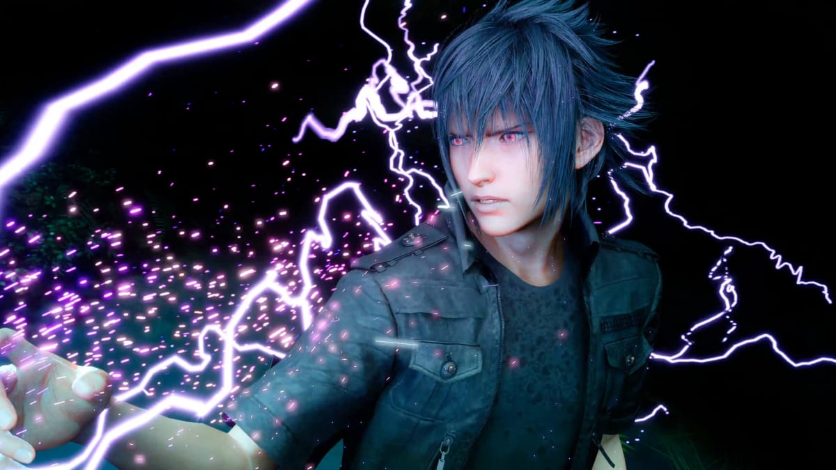 Noctis surrounded by purple lightning in Final Fantasy XV