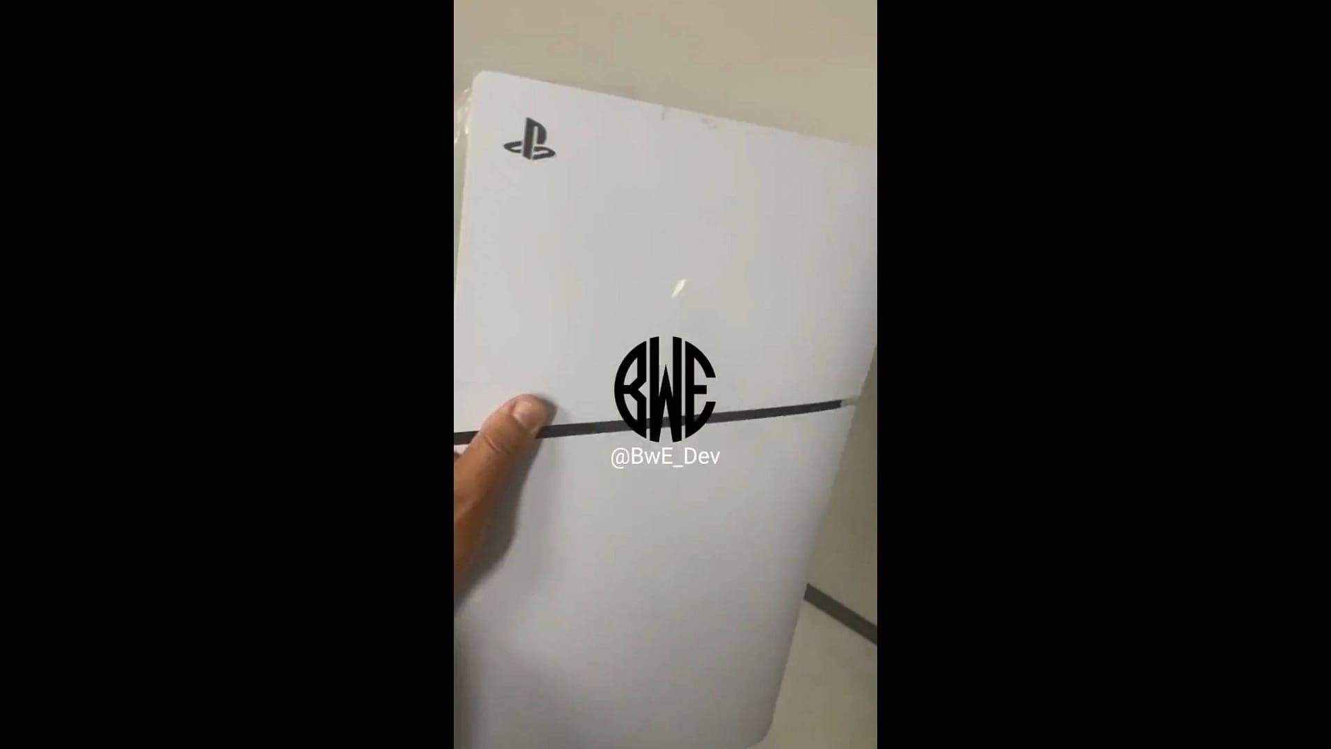 Alleged New PS5 Model Design Surfaces in New Video
