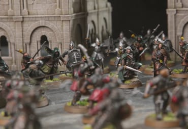 A close up of Gondor and Orc miniatures from the Middle-earth Strategy Battle Game