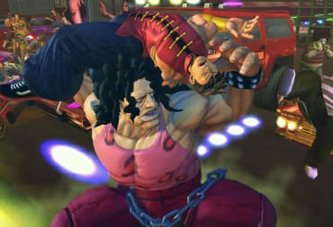 Hugo using a grab attack on Yang in Ultra Street Fighter IV
