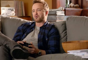 Aaron Paul playing Xbox One in a commercial for the console